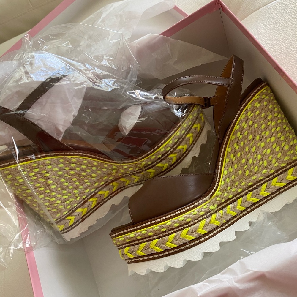 Mick Piace Wedges Italian Brand